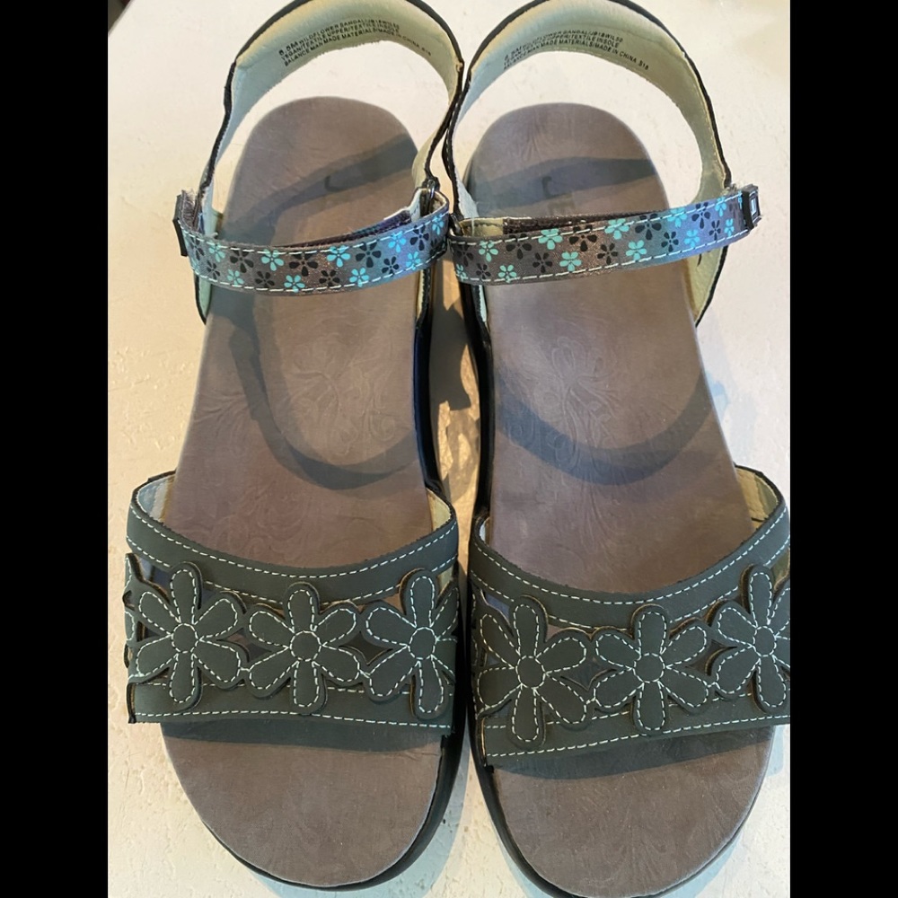 JBU by Jambu Wild Flower Gray Sandals 8.5